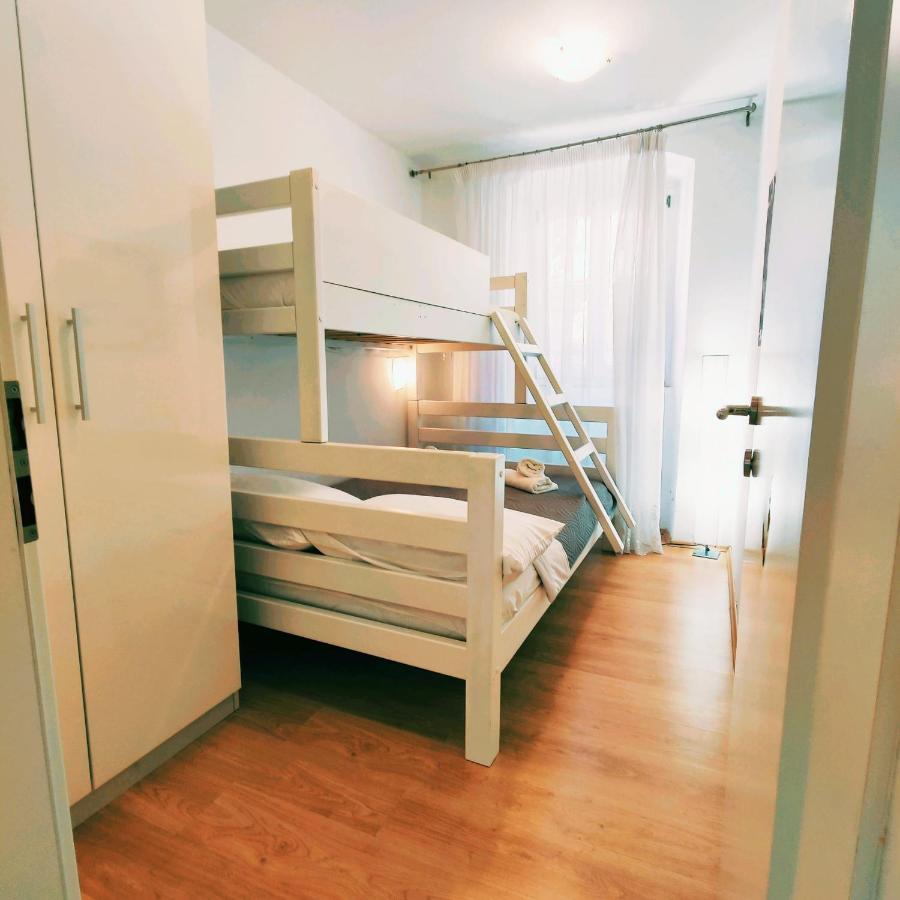 Iron Gates Apartments Spalato Esterno foto